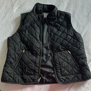 Old navy black puffer vest